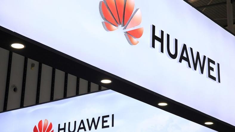 华为曲线“造”车